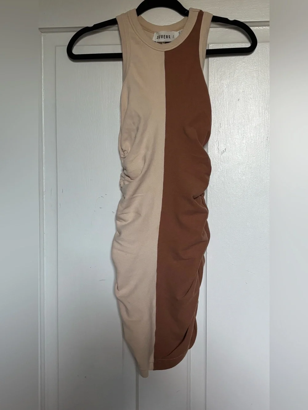 Two-Tone Ruched Bodycon Dress - Picture 2 of 4